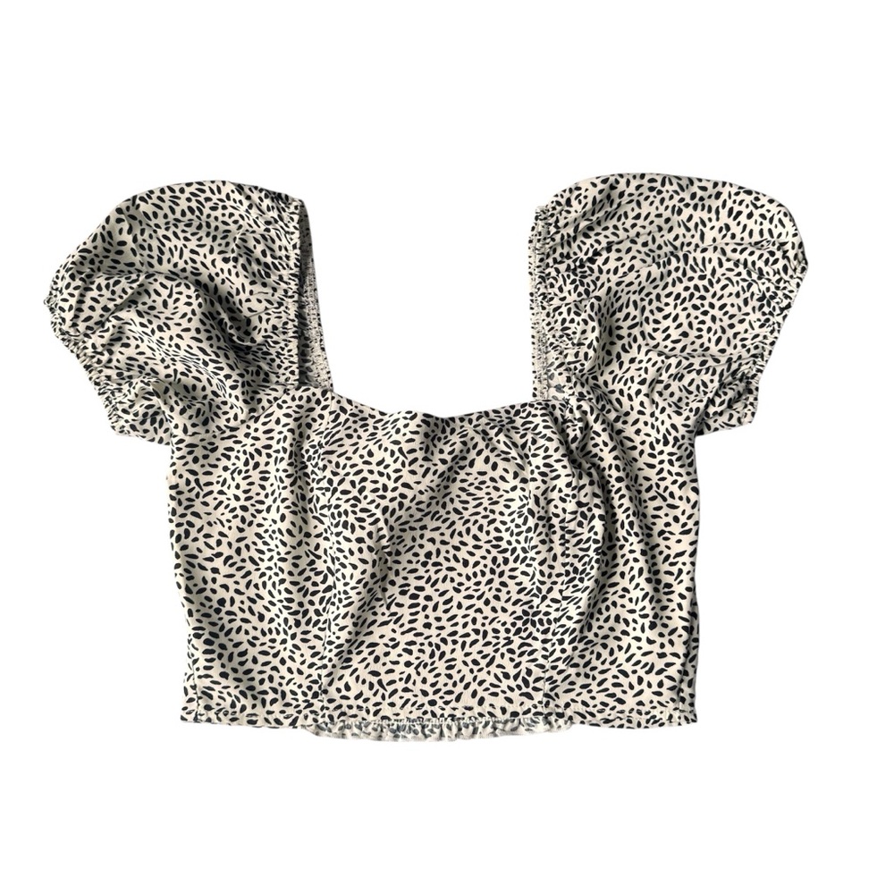 Altar’d State Women's Black and White Patterned Crop Top Size Small